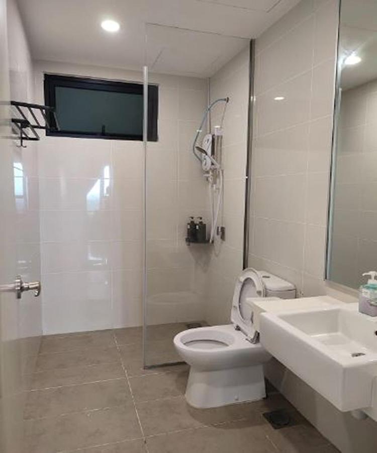 Apartment Mid Vally Southkey Jb, 2br, Wifi, 7 Mins To Ciq , 5-7pax