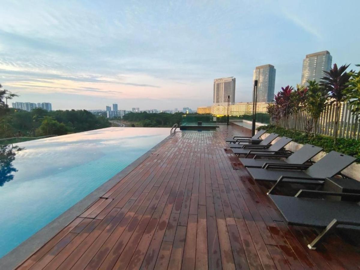 Mid Vally Southkey Jb, 2br, Wifi, 7 Mins To Ciq , 5-7pax