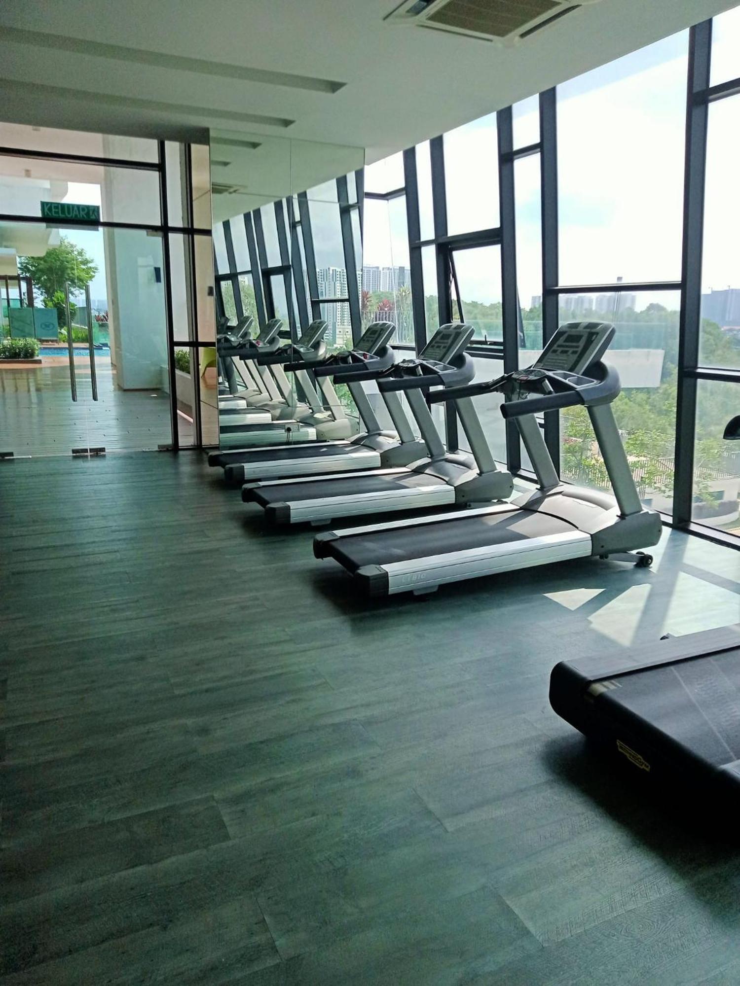 Apartment Mid Vally Southkey Jb, 2br, Wifi, 7 Mins To Ciq , 5-7pax